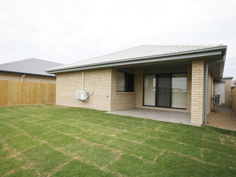 3 Moonstone Lane, Logan Reserve QLD 4133