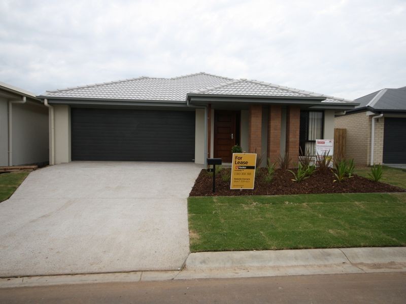 3 Moonstone Lane, Logan Reserve QLD 4133