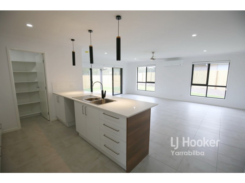 19 Feathertail Street, Bahrs Scrub QLD 4207
