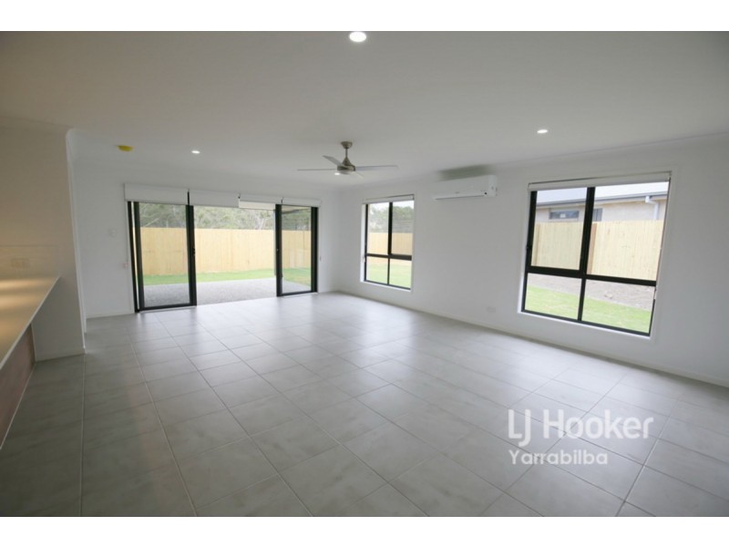 19 Feathertail Street, Bahrs Scrub QLD 4207