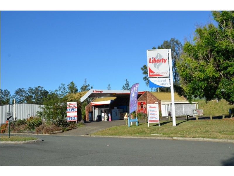 16 Smales Close, Kooralbyn QLD 4285