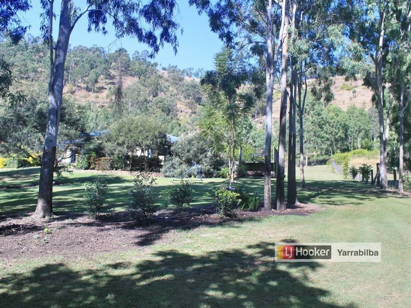 30 Smales Close, Kooralbyn QLD 4285