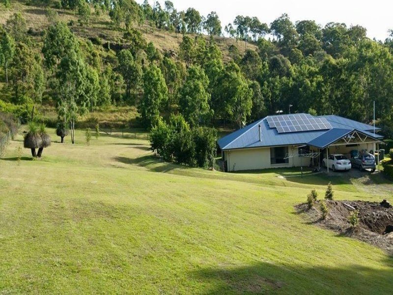 30 Smales Close, Kooralbyn QLD 4285