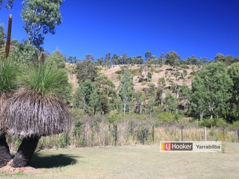 30 Smales Close, Kooralbyn QLD 4285