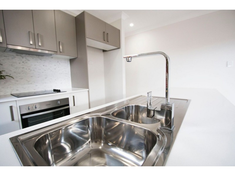 16 Shilin Street, Yarrabilba QLD 4207