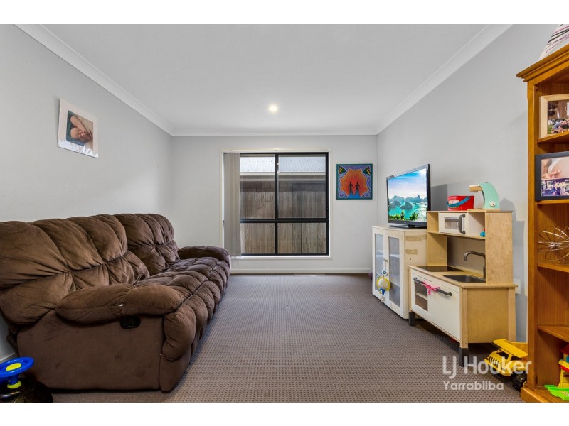 8 Massey Street, Yarrabilba QLD 4207