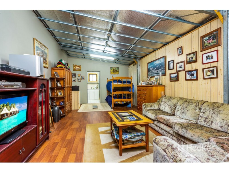 834 Mundoolun Connection Road, Tamborine QLD 4270