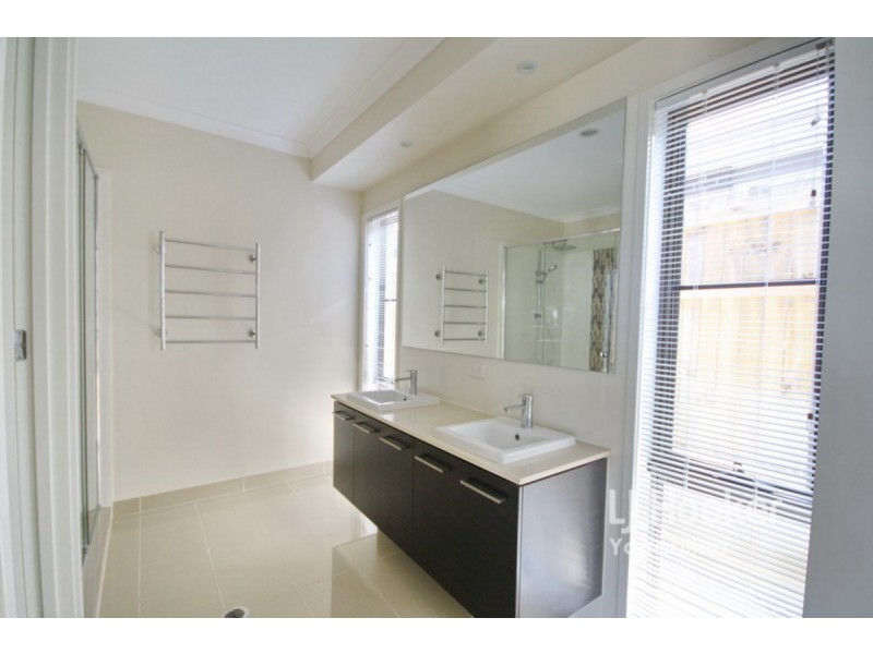 11 Tappen Street, Yarrabilba QLD 4207