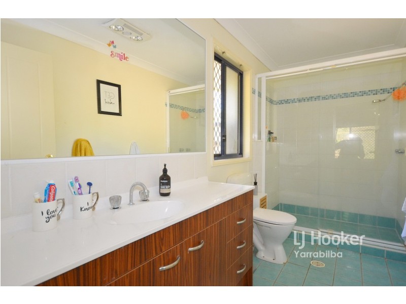30 Smales Close, Kooralbyn QLD 4285