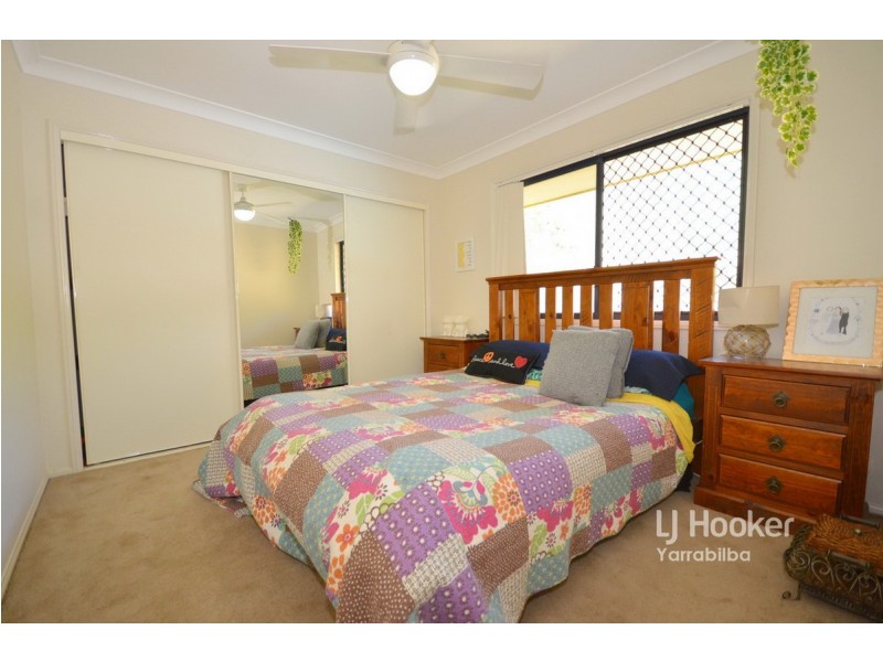 30 Smales Close, Kooralbyn QLD 4285