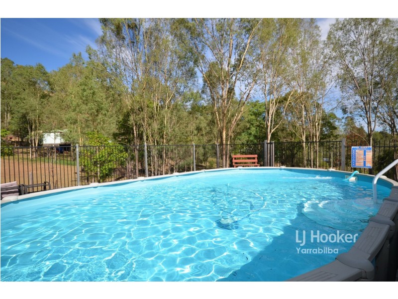 30 Smales Close, Kooralbyn QLD 4285
