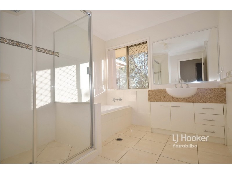 68-72 Scarvell Place, Kooralbyn QLD 4285