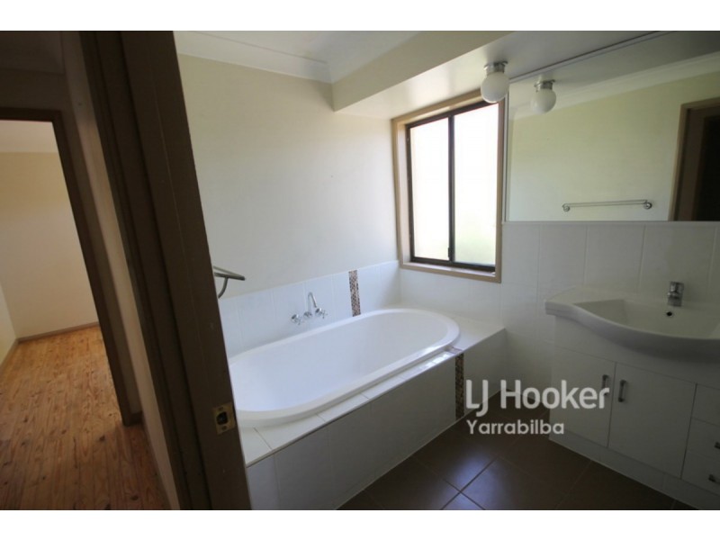 Kooralbyn QLD 4285