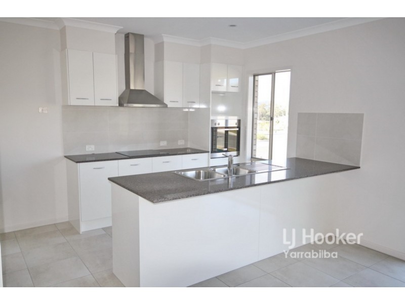 7 Huggins Avenue, Yarrabilba QLD 4207