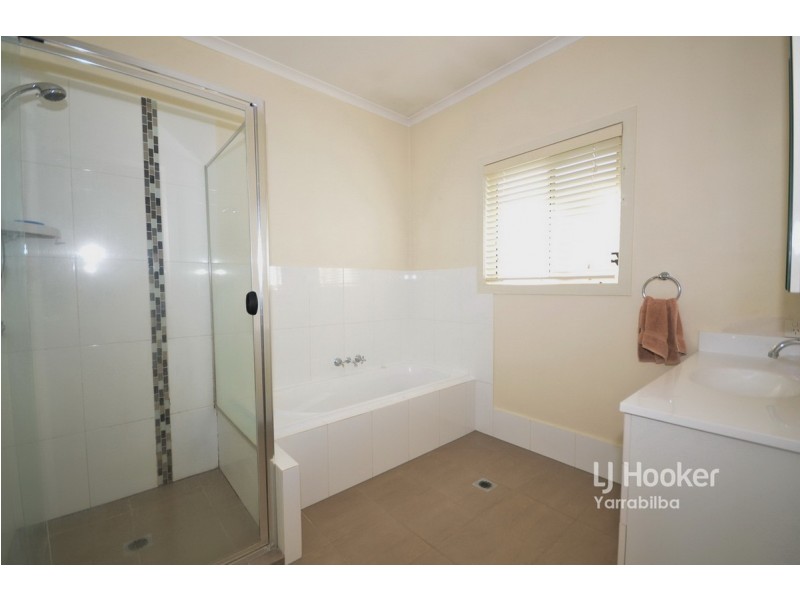 48-50 Campbell Drive, Kooralbyn QLD 4285