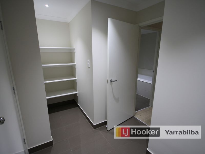 5 Hantlemann Lane, Yarrabilba QLD 4207