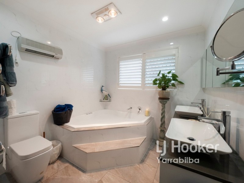 20 Paine Place, Kooralbyn QLD 4285