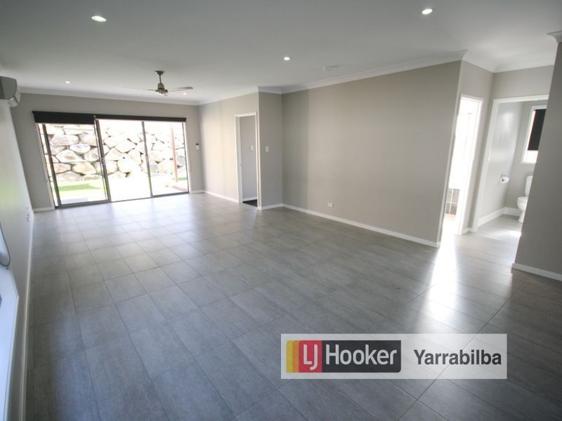 8 Carpenter Street, Yarrabilba QLD 4207