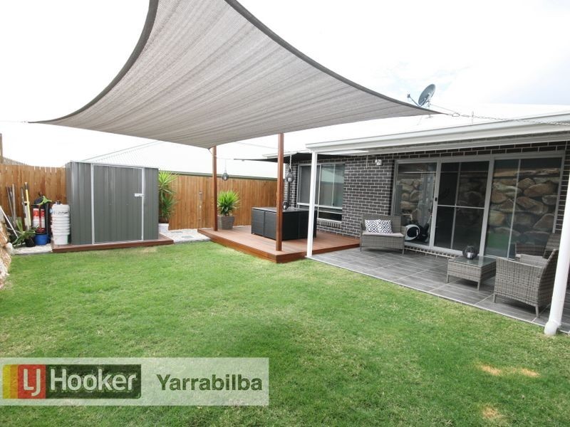 8 Carpenter Street, Yarrabilba QLD 4207