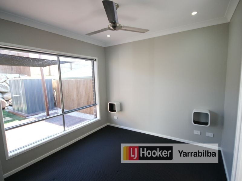 8 Carpenter Street, Yarrabilba QLD 4207