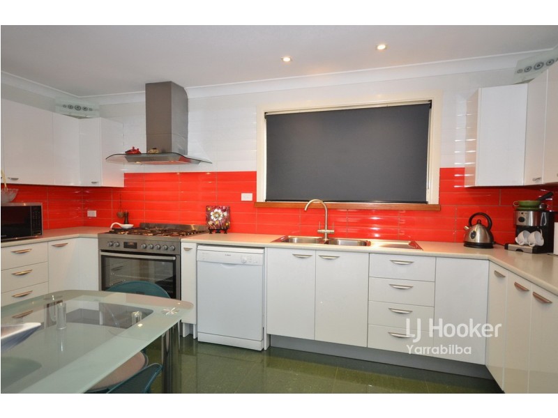 172 – 176 Walker Drive, Kooralbyn QLD 4285