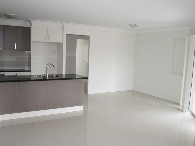 39 Carew Street, Alberton QLD 4207