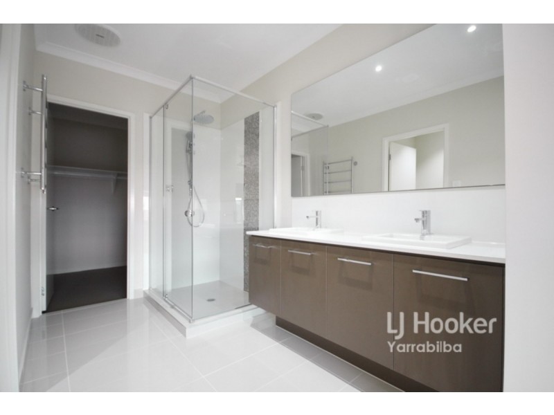 15 Daniels Lane, Yarrabilba QLD 4207