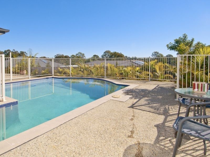 6 Robyn Court, Logan Village QLD 4207