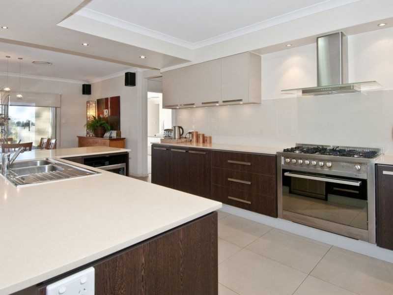 6 Robyn Court, Logan Village QLD 4207