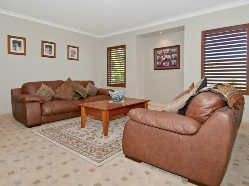 6 Robyn Court, Logan Village QLD 4207
