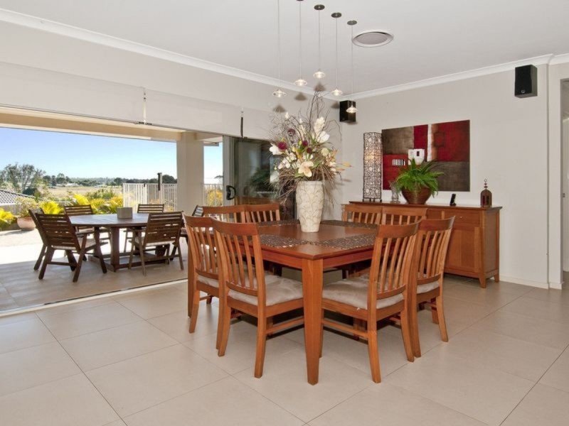6 Robyn Court, Logan Village QLD 4207