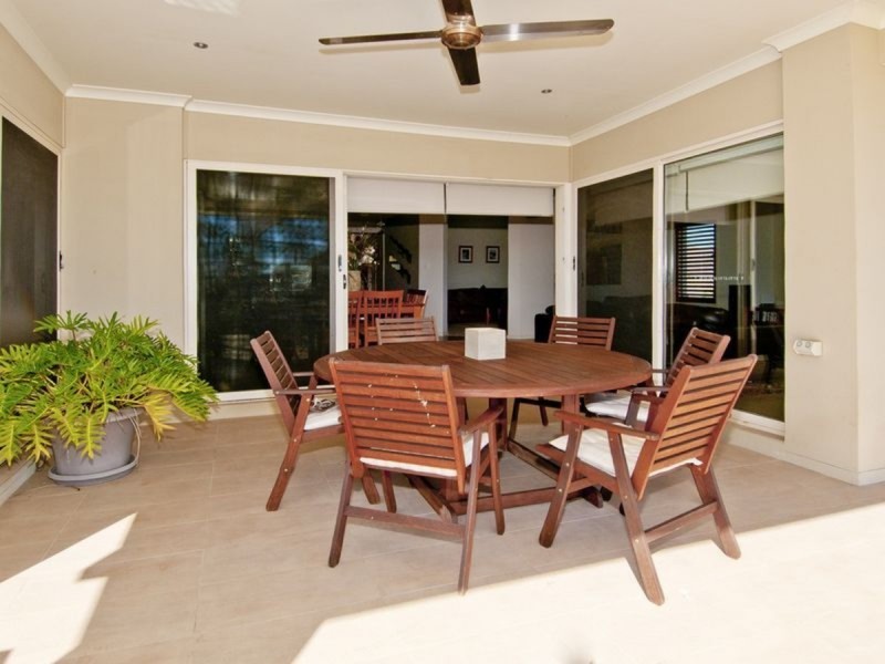 6 Robyn Court, Logan Village QLD 4207
