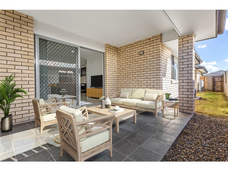 27 Lambent Street, Yarrabilba QLD 4207
