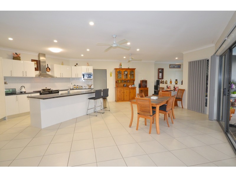 15 Paxton Court, Gleneagle QLD 4285