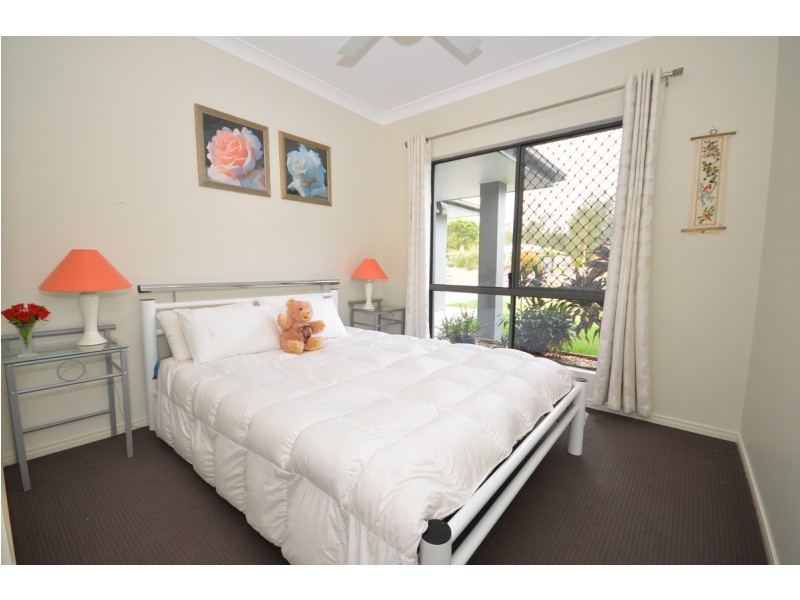 15 Paxton Court, Gleneagle QLD 4285