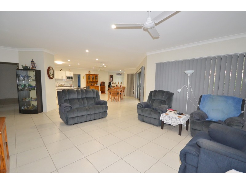 15 Paxton Court, Gleneagle QLD 4285