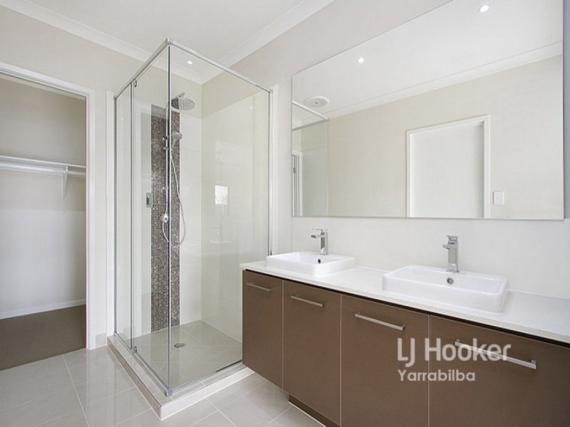 2 Peak Lane, Yarrabilba QLD 4207