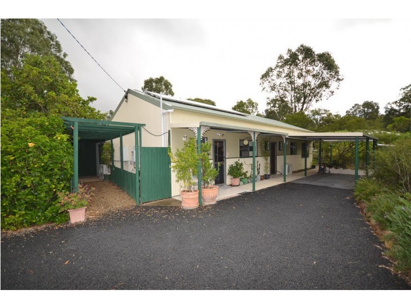 63 Scarvell Place, Kooralbyn QLD 4285