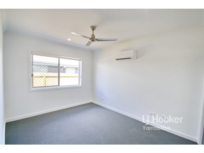 2/13 Chandon Court, Hillcrest QLD 4118