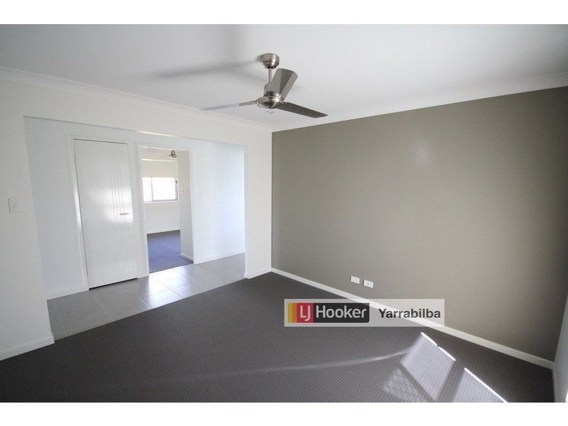 8 Tombay Court, Crestmead QLD 4132