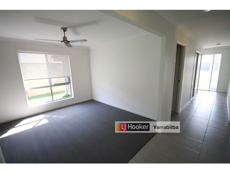 8 Tombay Court, Crestmead QLD 4132