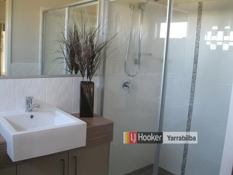 4 Elizabeth Street, Coomera QLD 4209