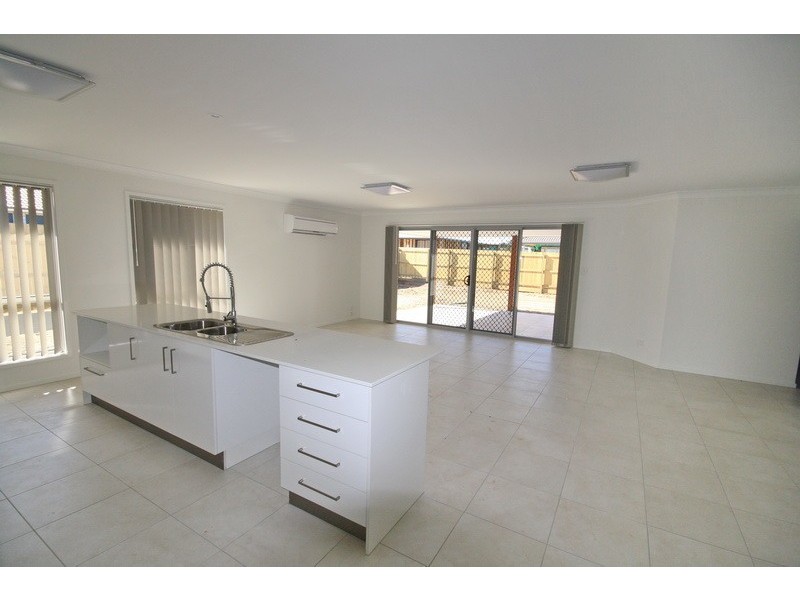 3 Hershey Close, Yarrabilba QLD 4207