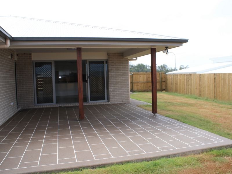 24 Darlington Drive, Alberton QLD 4207