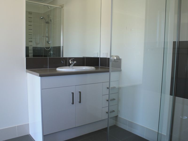 24 Darlington Drive, Alberton QLD 4207