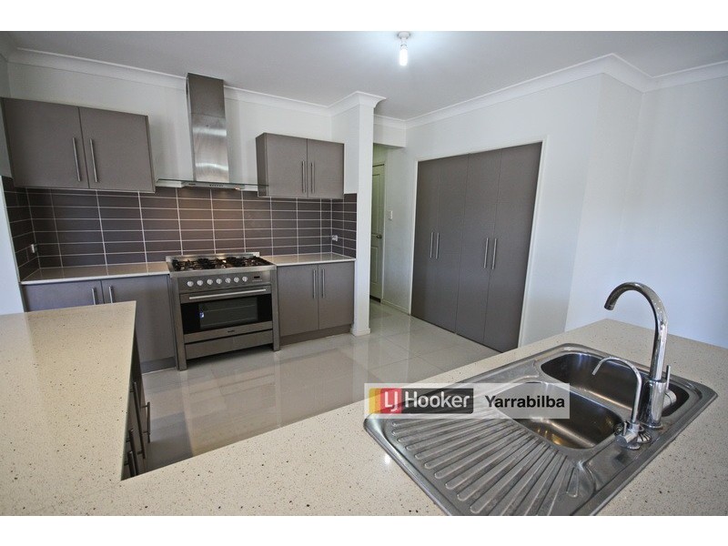 70 John Markwell Parade, Daisy Hill QLD 4127
