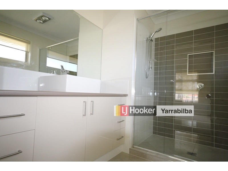 9 Pinehill Street, Yarrabilba QLD 4207