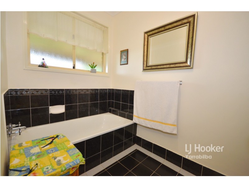 112-114 Boomerang Drive, Kooralbyn QLD 4285