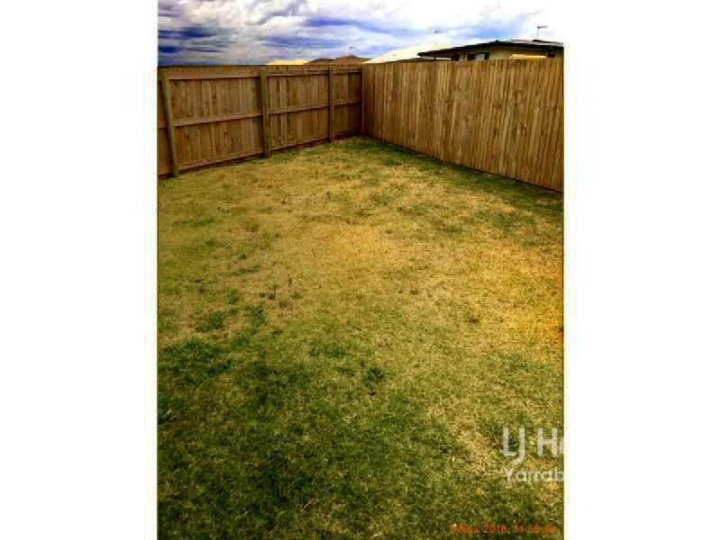 2/5-7 Kensei Street, Wyreema QLD 4352