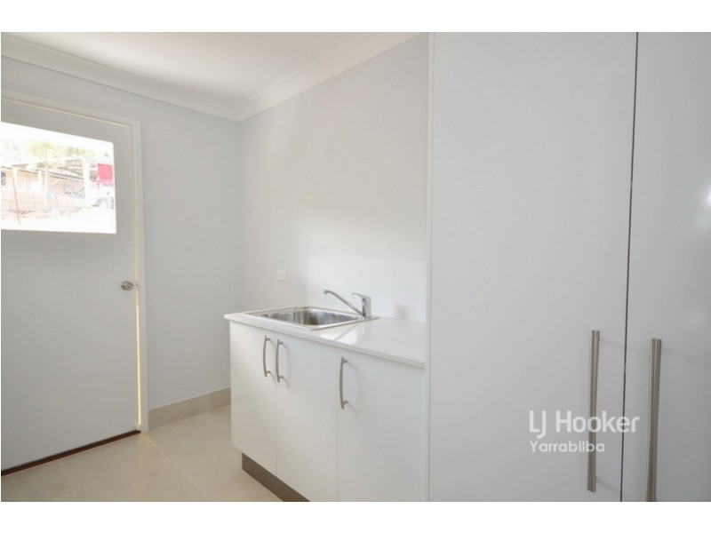 21-23 White Place, Kooralbyn QLD 4285